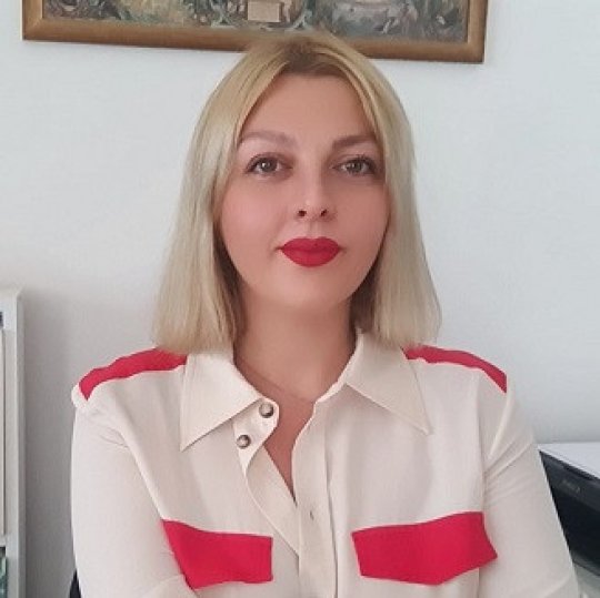 Erkan Bilen Sibel Karina - Roumain, Turc, Anglais tutor