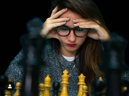 Flavia - Échecs, Espagnol tutor