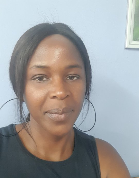 Sibindi Thobekile - Anglais, Littérature, Massage tutor