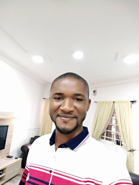 Nwobodo Franklin - Biologie, Anglais, Physique tutor