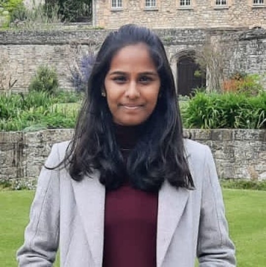 Kumaraguru Sanjana - Biologie, Mathématiques, Chimie tutor