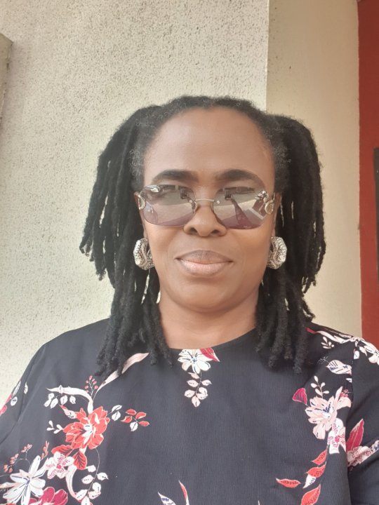 Roseline Akinmolayan Omolara - Mathématiques, Biologie, Géographie tutor