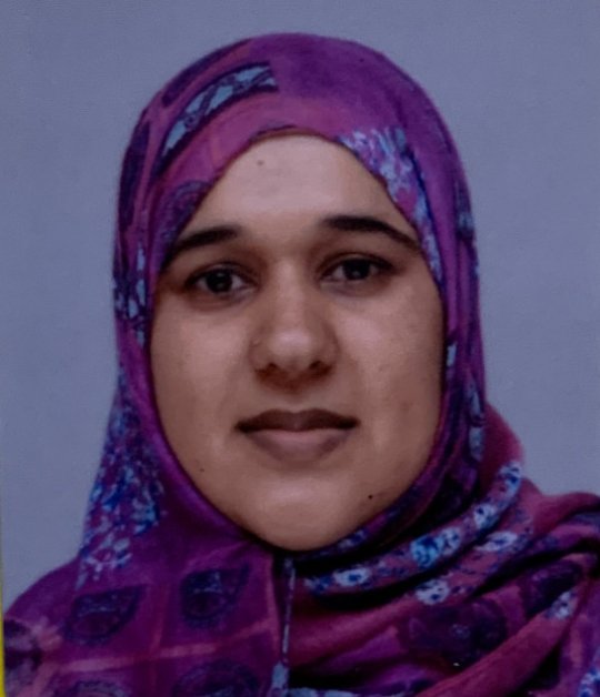 Hashmee Atika - Anglais tutor
