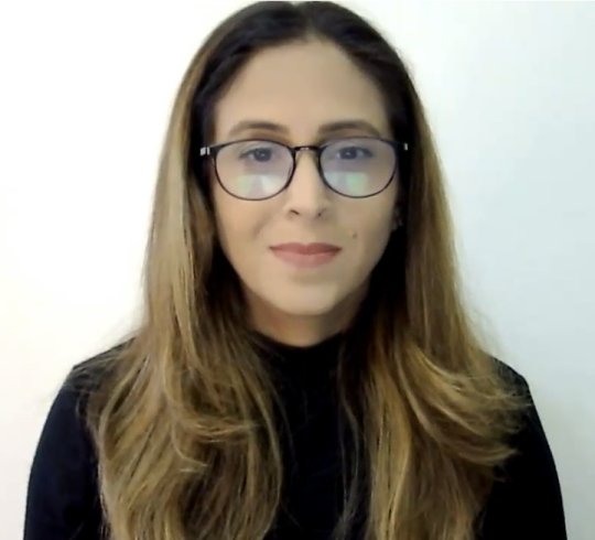 Mehra Roshi - Anglais tutor