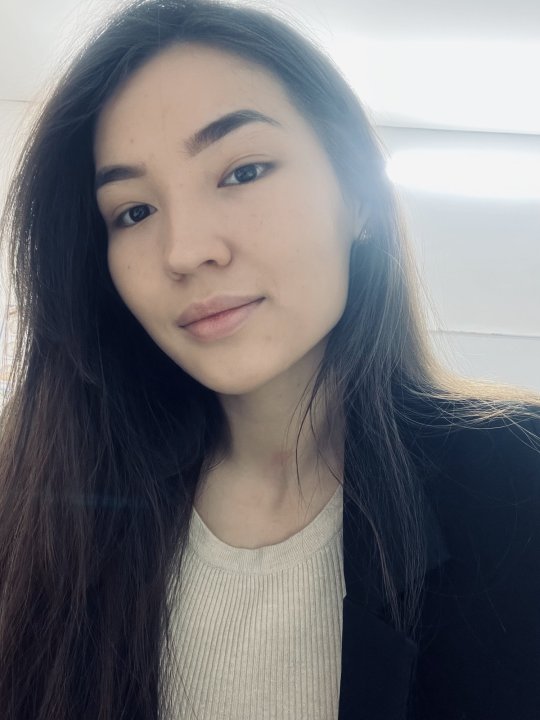 Iskhankyzy Gulim - Anglais tutor