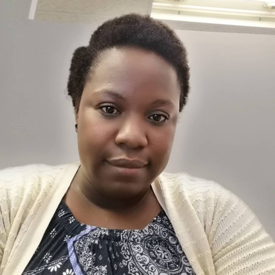 Sibanda Sithokozile - Anglais, Mathématiques, Littérature tutor