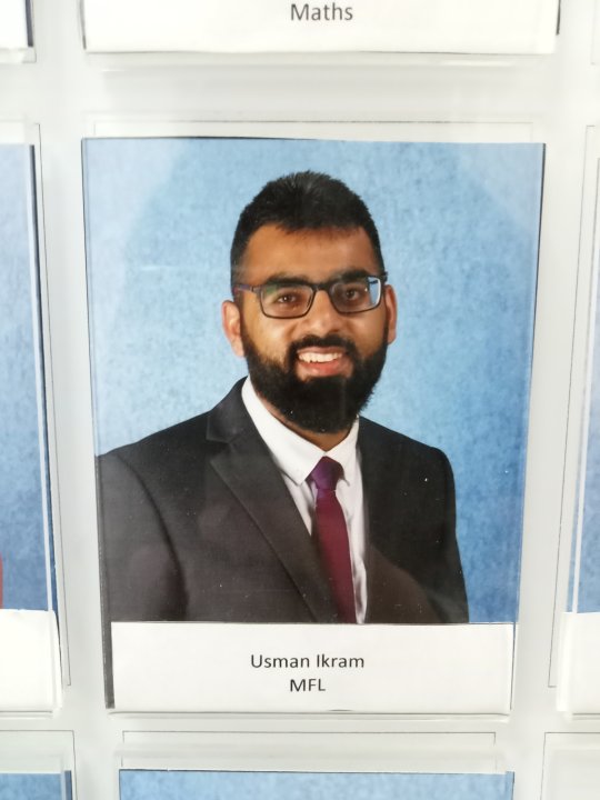 Ikram Usman - Espagnol, Français, Mathématiques tutor