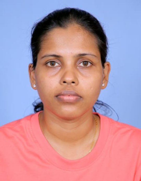 Pilon Rajaratnam Tharshiga - Anglais, Tamil, Surveillance des devoirs tutor