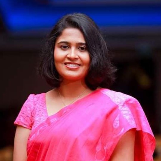 Abeyratna Hasini - Chimie, Biologie, Mathématiques tutor