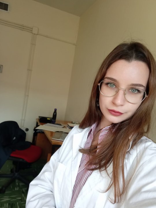 Fringuellucci Anastasia - Mathématiques, Chimie, Anglais tutor