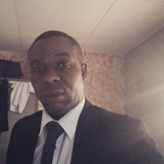 Olayiwola Olatunde - Mathématiques, Études de commerce, Économie politique tutor